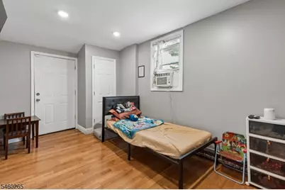 66 Oak Ave, Irvington, NJ 07111 - Photo 19