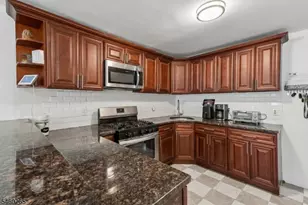 66 Oak Ave, Irvington, NJ 07111 - Photo 13