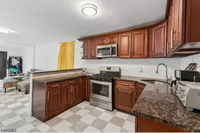 66 Oak Ave, Irvington, NJ 07111 - Photo 17