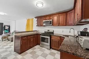 66 Oak Ave, Irvington, NJ 07111 - Photo 17