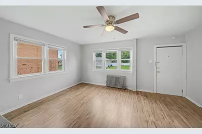 1019 Rivington St, Roselle, NJ 07203 - Photo 13
