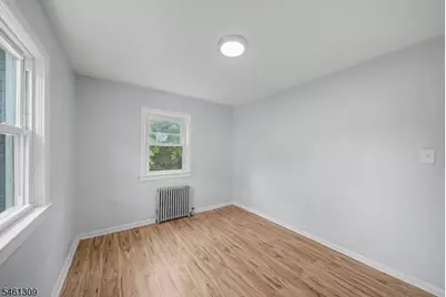 1019 Rivington St, Roselle, NJ 07203 - Photo 25