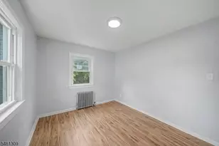 1019 Rivington St, Roselle, NJ 07203 - Photo 25