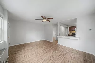 1019 Rivington St, Roselle, NJ 07203 - Photo 11