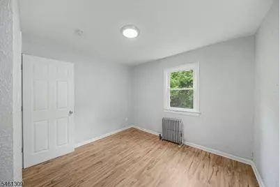 1019 Rivington St, Roselle, NJ 07203 - Photo 19