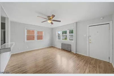 1019 Rivington St, Roselle, NJ 07203 - Photo 9