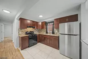 1019 Rivington St, Roselle, NJ 07203 - Photo 5