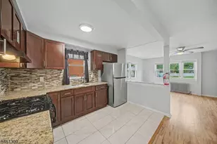 1019 Rivington St, Roselle, NJ 07203 - Photo 7