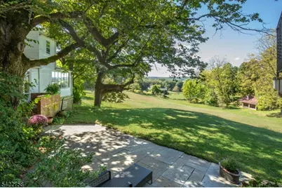 25 Blair Dr, Peapack Gladstone Boro, NJ 07977 - Photo 15