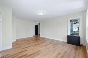35 Rossmore Pl, Belleville, NJ 07109 - Photo 9