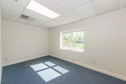 490 Schooleys Mountain Rd, Washington Township, NJ 07840 - Photo 7