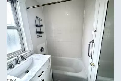 201 Clinton Ave, Jersey City, NJ 07304 - Photo 13
