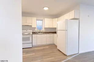 242 Graham Ave, Paterson, NJ 07501 - Photo 23