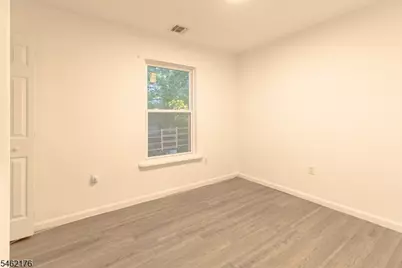 242 Graham Ave, Paterson, NJ 07501 - Photo 17