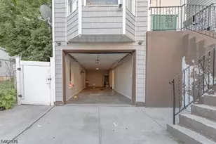 242 Graham Ave, Paterson, NJ 07501 - Photo 31