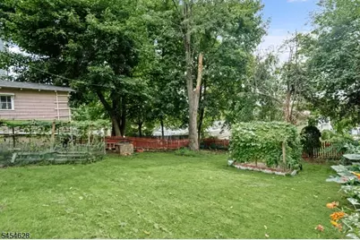 34 E Munson Ave, Dover, NJ 07801 - Photo 29