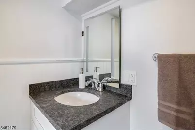 18 Jersey St #18B, Bloomfield, NJ 07003 - Photo 17