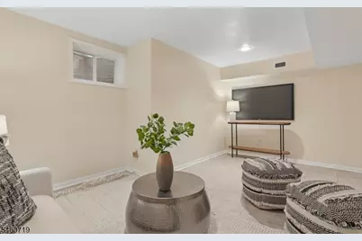 161 Marion Dr, West Orange Township, NJ 07052 - Photo 25