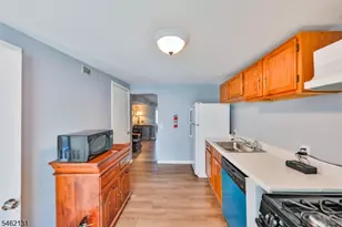 34B Bennett St, Phillipsburg, NJ 08865 - Photo 9