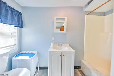 34B Bennett St, Phillipsburg, NJ 08865 - Photo 11