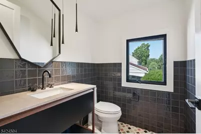 2 Heather Ln, Scotch Plains Township, NJ 07076 - Photo 13