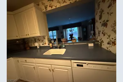 6 Eagles Nest Ln, Hardyston Township, NJ 07419 - Photo 11
