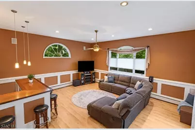 27 Strickland Ave, Little Falls Township, NJ 07424 - Photo 9