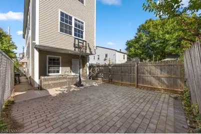 1034 William St #B, Elizabeth, NJ 07201 - Photo 23