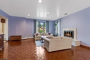 37 Jani Ct, Clifton, NJ 07013 - Photo 9