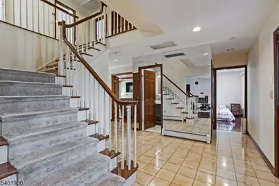 37 Jani Ct, Clifton, NJ 07013 - Photo 3