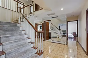 37 Jani Ct, Clifton, NJ 07013 - Photo 3