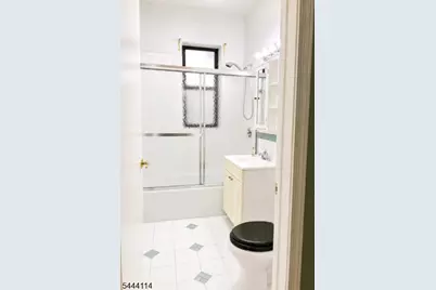 5 Pomona Ave #4A, Newark, NJ 07112 - Photo 5