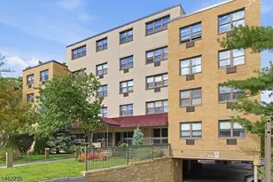300 Lookout Ave, Hackensack, NJ 07601 - Photo 1