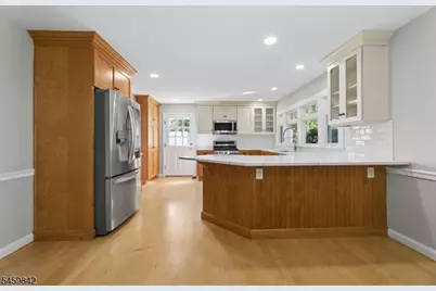 166 Crescent Ave, Waldwick, NJ 07463 - Photo 11
