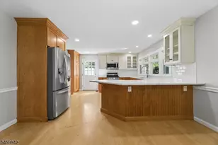 166 Crescent Ave, Waldwick, NJ 07463 - Photo 11