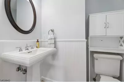 166 Crescent Ave, Waldwick, NJ 07463 - Photo 15