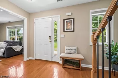52 Henry Ct, Mount Arlington, NJ 07856 - Photo 3