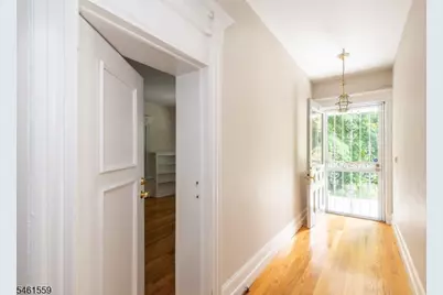 16 Llewellyn Rd #1, Montclair, NJ 07042 - Photo 3