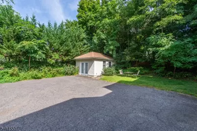 16 Llewellyn Rd #1, Montclair, NJ 07042 - Photo 21