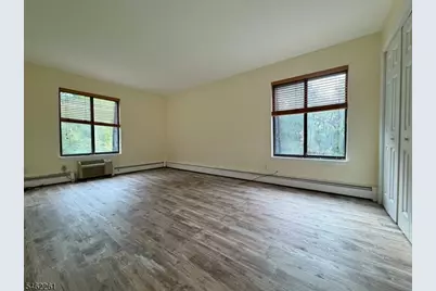 727 Joralemon St #4, Belleville, NJ 07109 - Photo 7