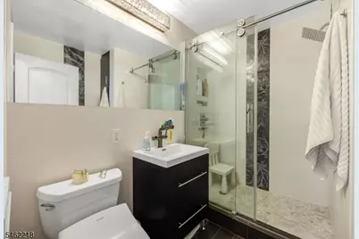 555 North Ave #11E, Fort Lee, NJ 07024 - Photo 7