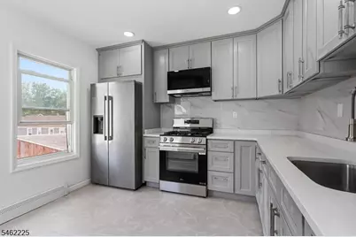 9 Kiel Ave #2, Butler, NJ 07405 - Photo 5