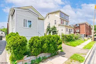 59 Augusta St, Irvington, NJ 07111 - Photo 3