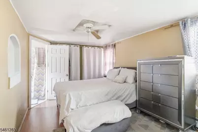 59 Augusta St, Irvington, NJ 07111 - Photo 17
