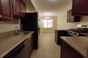 1807 Green Hollow Dr, Woodbridge Township, NJ 08830 - Photo 3