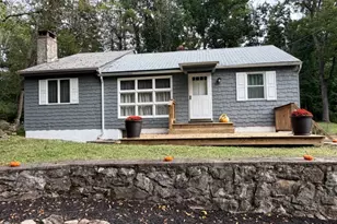 916 Cedar Dr, Stillwater, NJ 07860 - Photo 1