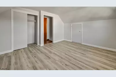 122 Westview Ave, Paramus, NJ 07652 - Photo 5