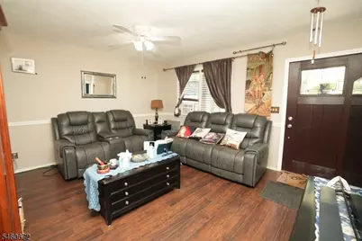 82 Perry St, Belleville, NJ 07109 - Photo 7