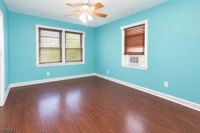 82 Perry St, Belleville, NJ 07109 - Photo 5
