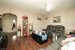 82 Perry St, Belleville, NJ 07109 - Photo 9